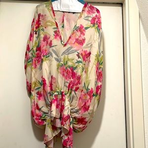 Elizabeth and James top